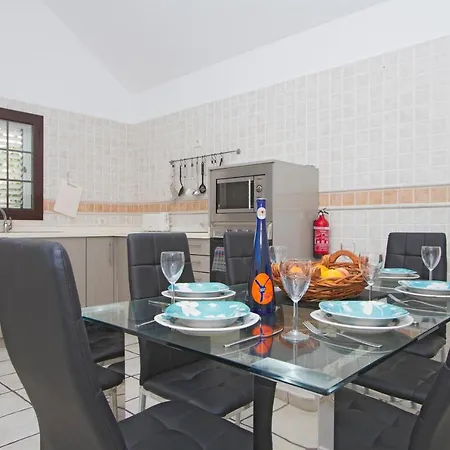 Вілла Maria Carmen - 4 Bedrooms Ocean Views *