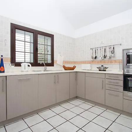 Maria Carmen - 4 Bedrooms Ocean Views * Puerto del Carmen (Lanzarote)
